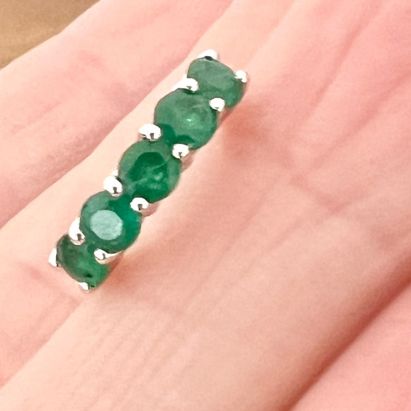 NWOT Flavia Vetarasso Custom Ear Cuff White Gold And Colombian Emeralds Women's - Picture 4 of 5